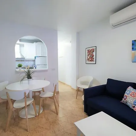 2 Bedroom 100 M To Playa De Locos ,pool Apartment Torrevieja