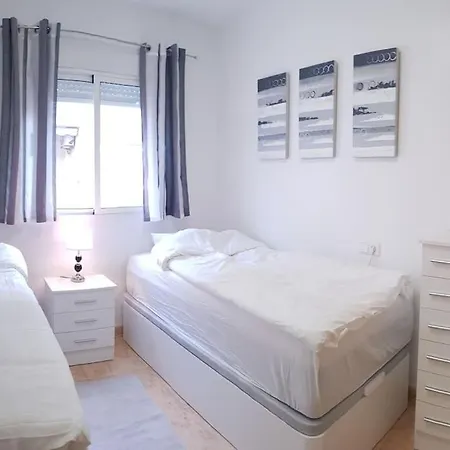 Apartment 2 Bedroom 100 M To Playa De Locos ,pool *