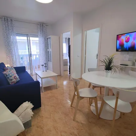 Apartment 2 Bedroom 100 M To Playa De Locos ,pool Torrevieja